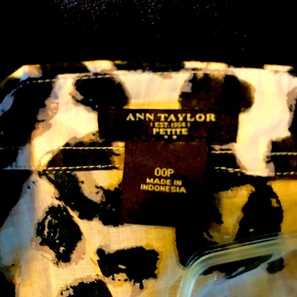 ANN TAYLOR SHORT SLEEVE BLOUSE - Picture 5 of 5